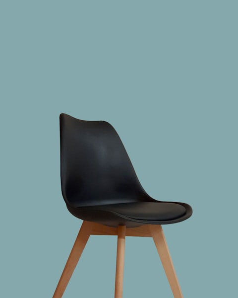 Bouclé dining chair extracted from a vendor link